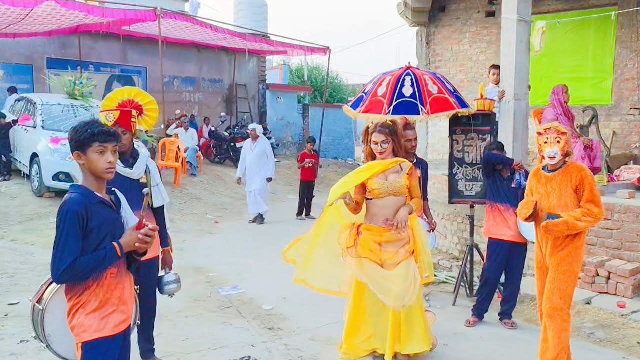 #Video - कमर में परेशानी बा Badi pareshani Ba - #ranjit_band #8858189856 