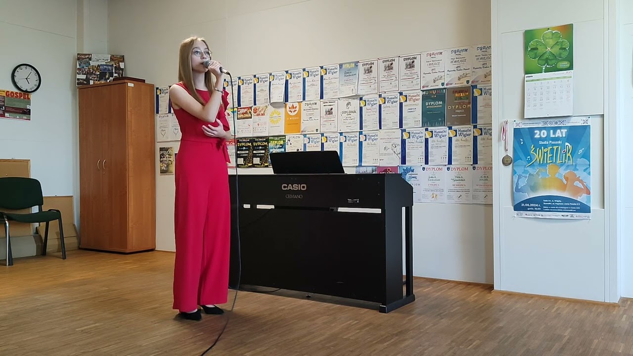 Amelia Niedźwiecka, 14-16 lat, 