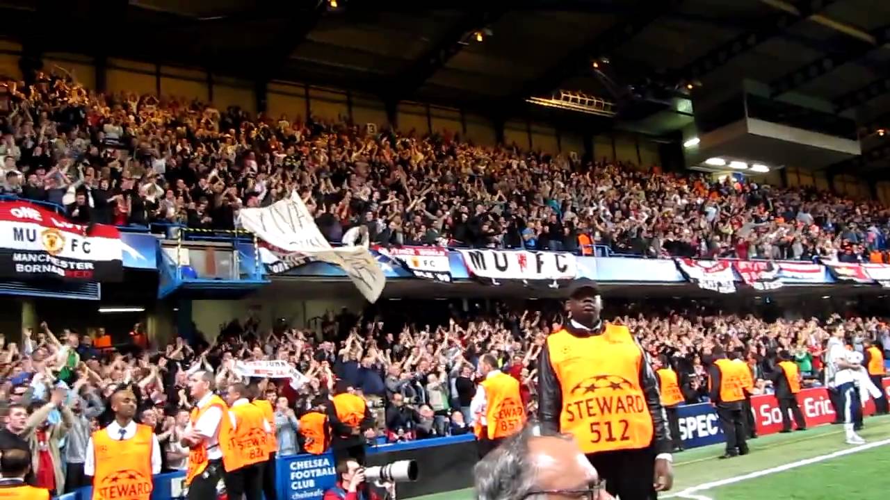 Manchester United Fans singing 