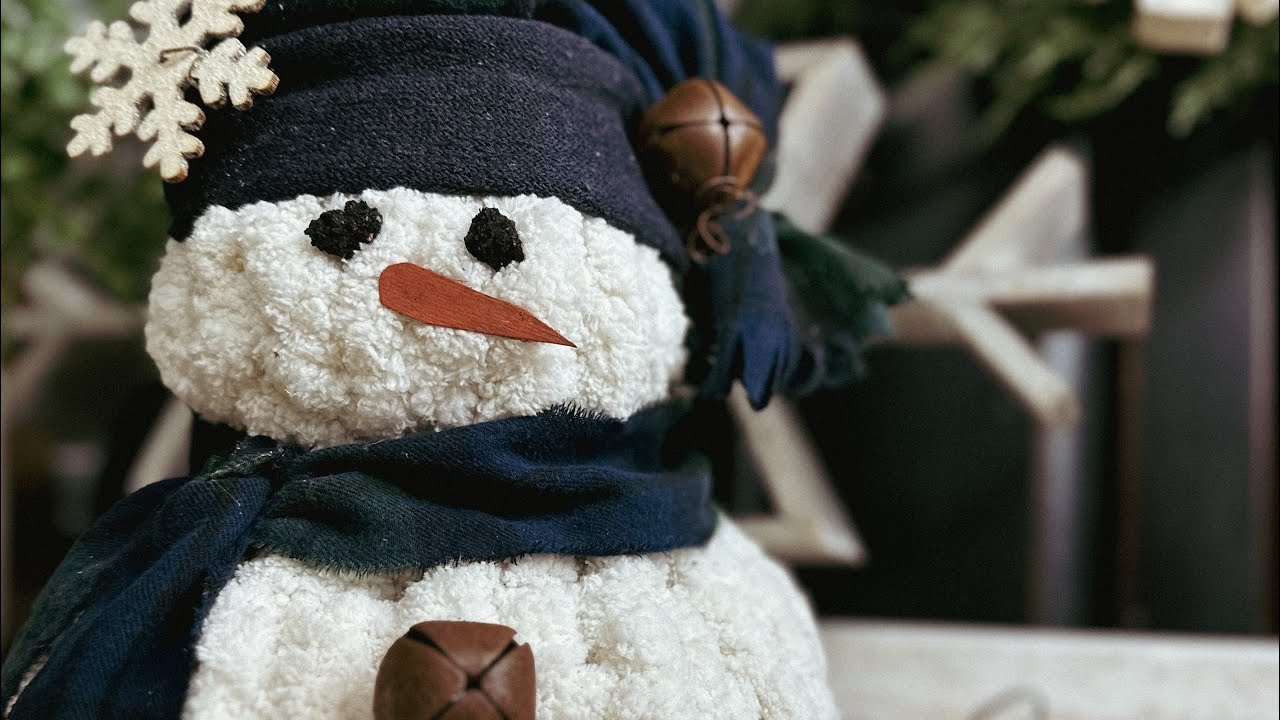 How To Make A Chunky Yarn Snowman