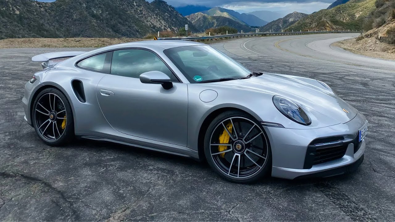 Porsche 911 2025 | Review, Price, Interior & Performance of the Iconic Sports Car