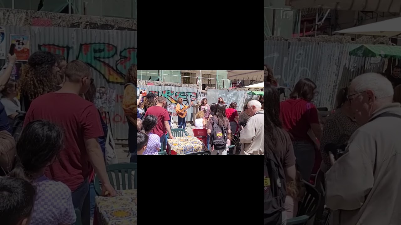 Servim paste negre cu cerneala de sepie si paste cu scoici, calamar in Street Food in Palermo