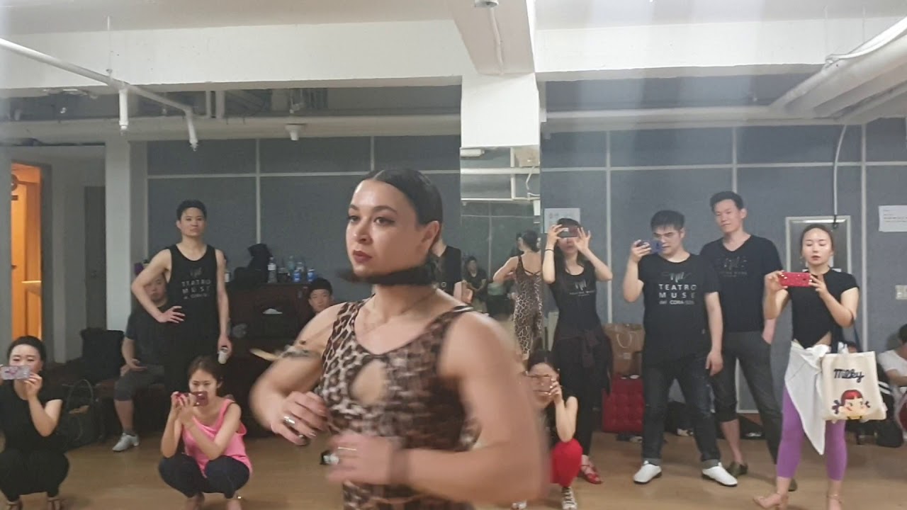 Ezgi Zaman - Turn Technique Workshop in Korea