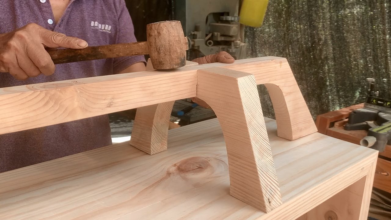 DIY Garden Furniture Woodworking Ideas // Coffee Table Combined With Beautiful Unique Bonsai