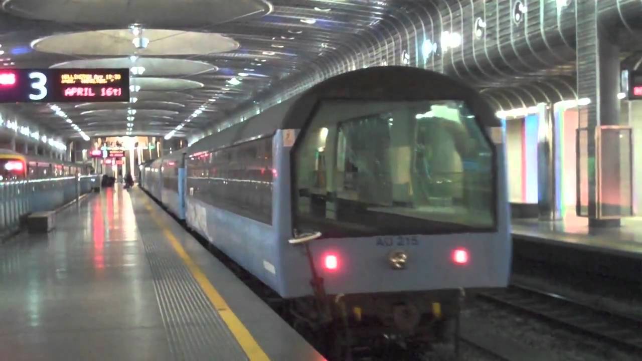 Overlander arriving at Britomart