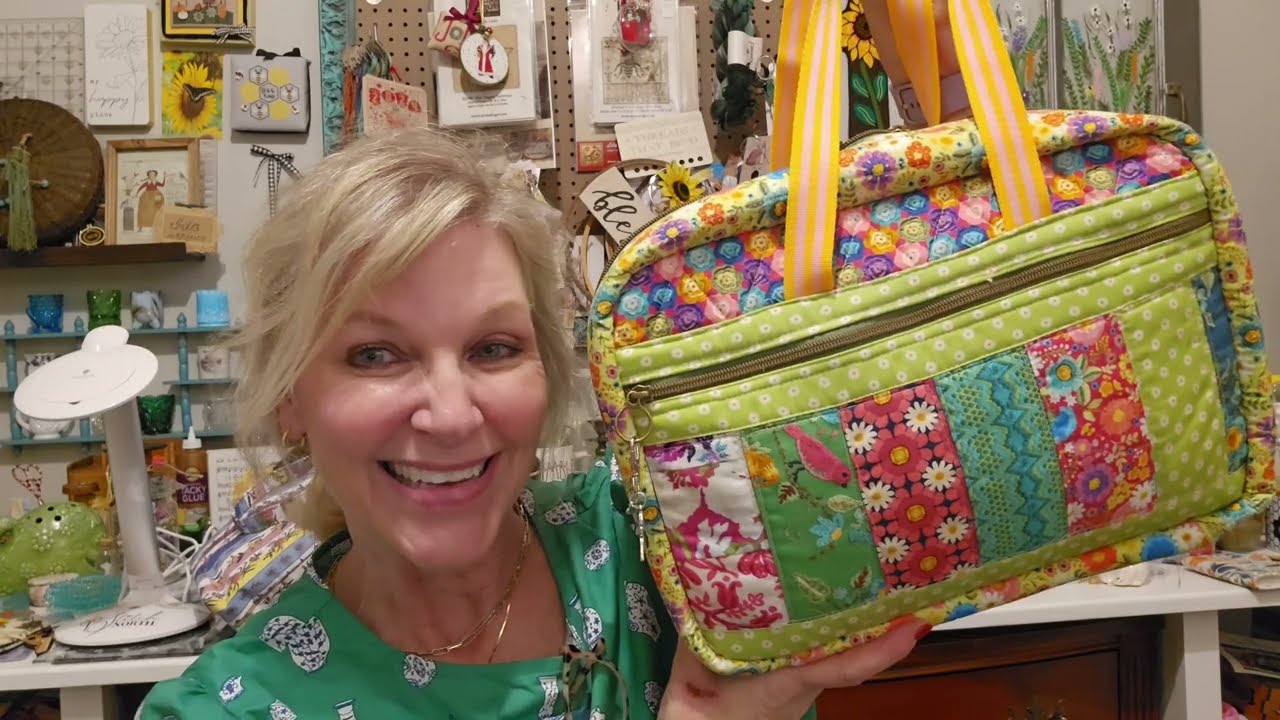 Flosstube #49 Stitch North here I Come. What's in My Retreat stitchy tote?