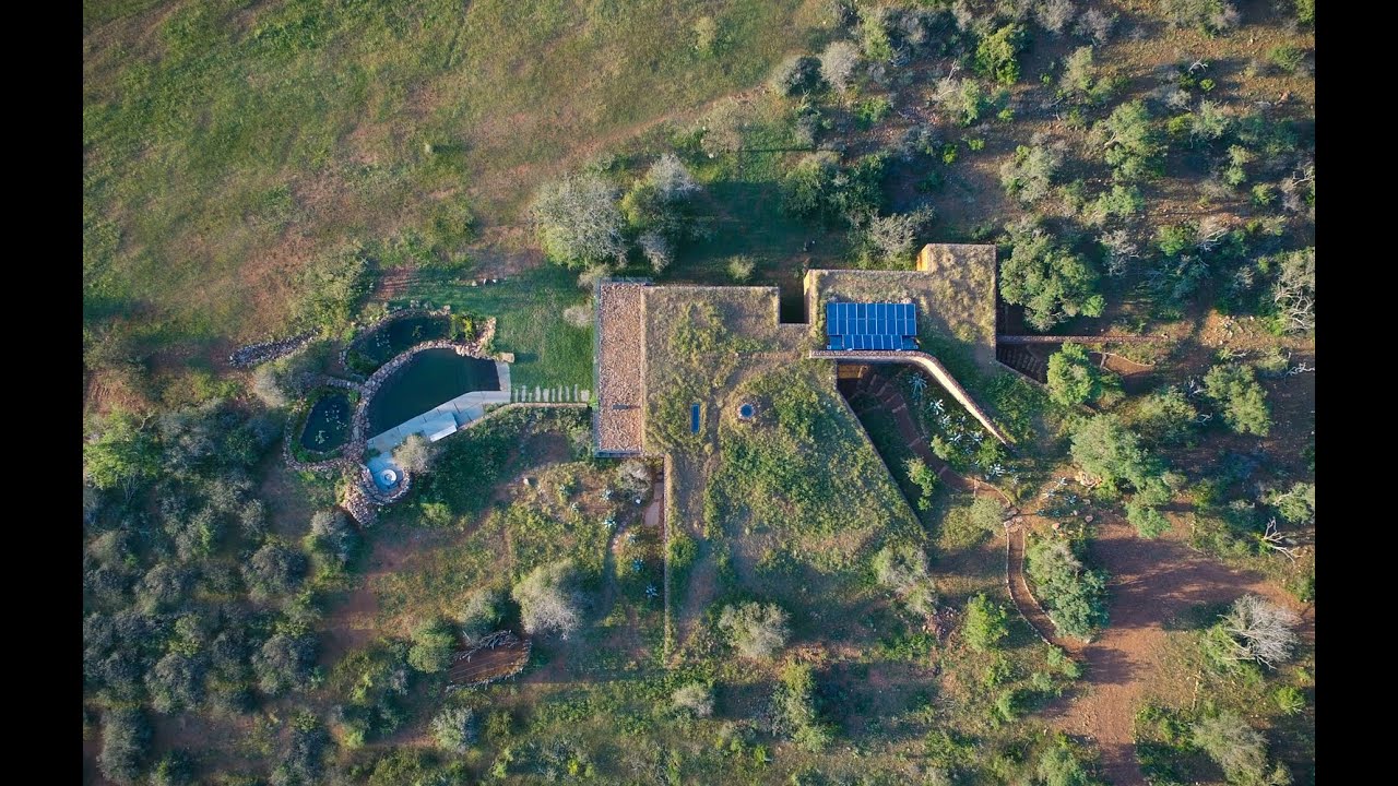 African Architecture _ Witklipfontein Eco Lodge