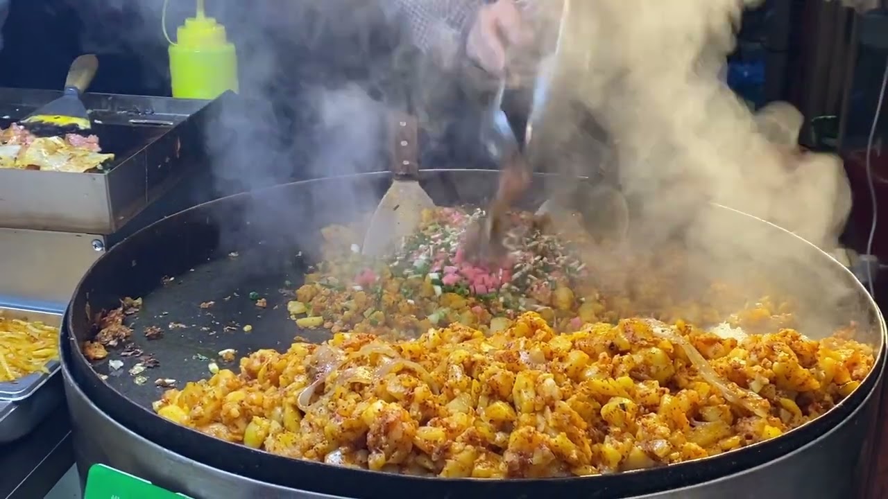 Egg wrapped potato / 蛋包洋芋 / 中国街头美食