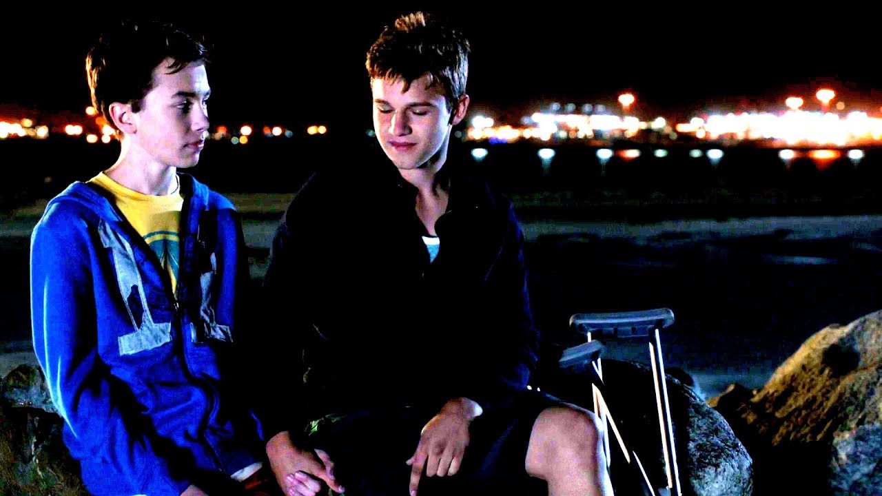 Connor and Jude at the beach - 3x01 The Fosters 1080p [ENG SUB]