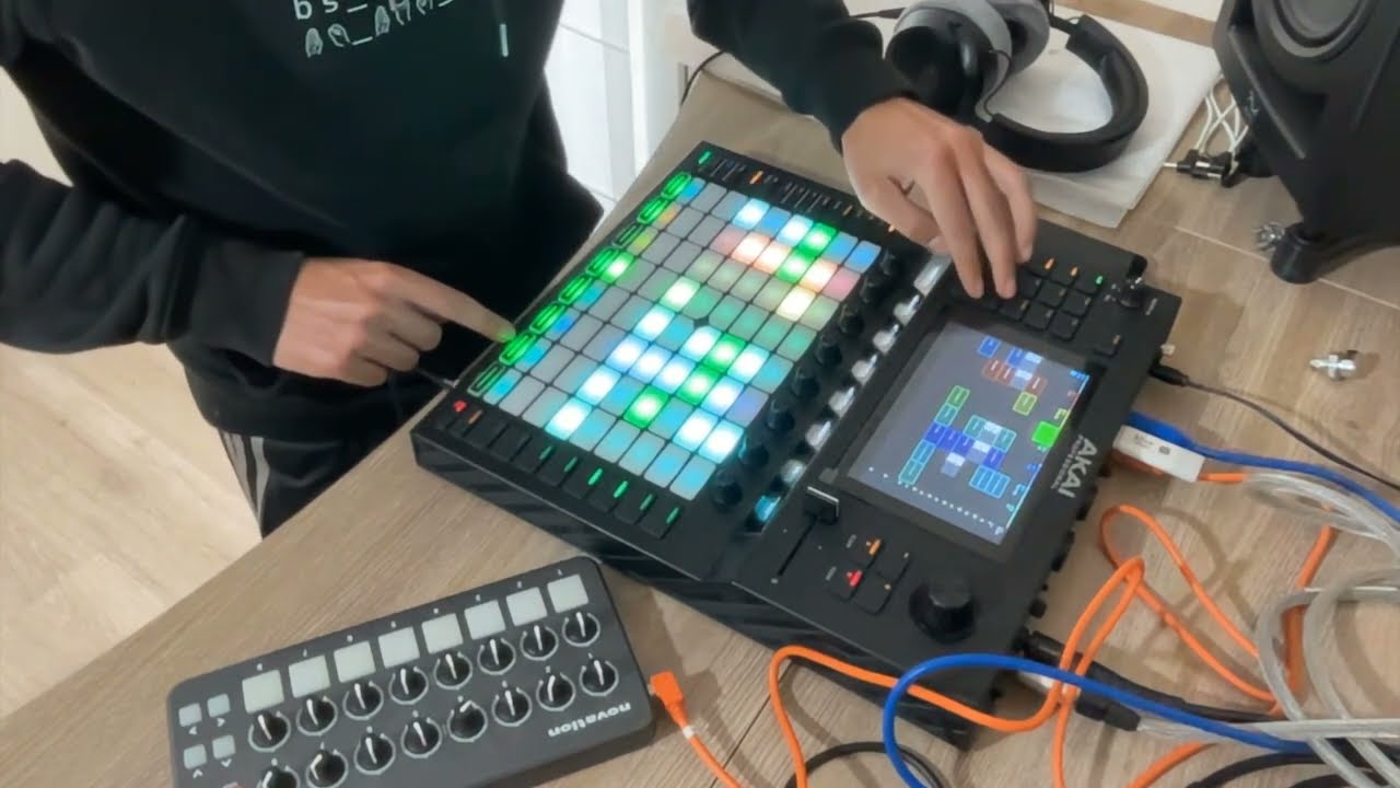 Akai Force Live Jam