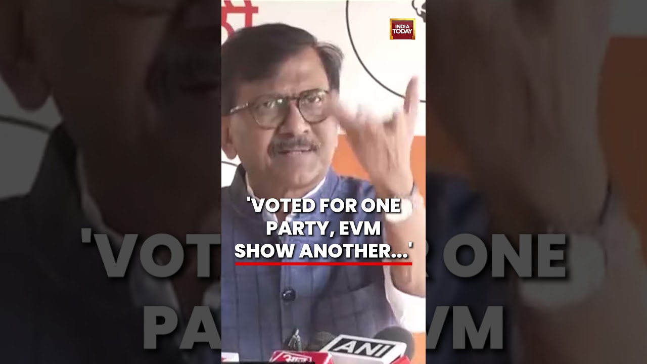 Shiv Sena (UBT) Leader Sanjay Raut Alleges Manipulation in EVM Machines | 