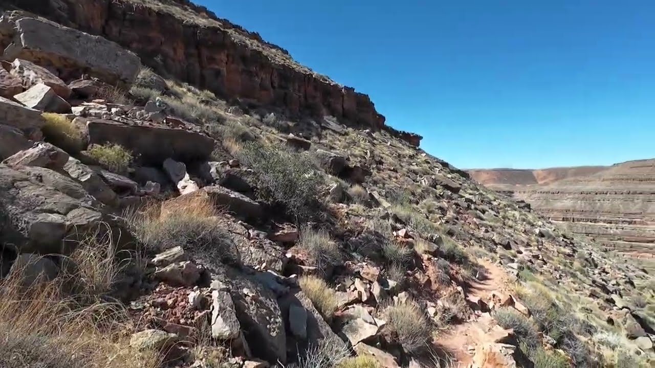Honaker Trail to San Juan River Canyon in Utah