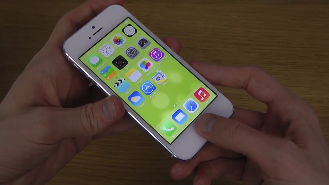NEW iPhone 5S iOS 7.1.1 Touch ID - Speed Test
