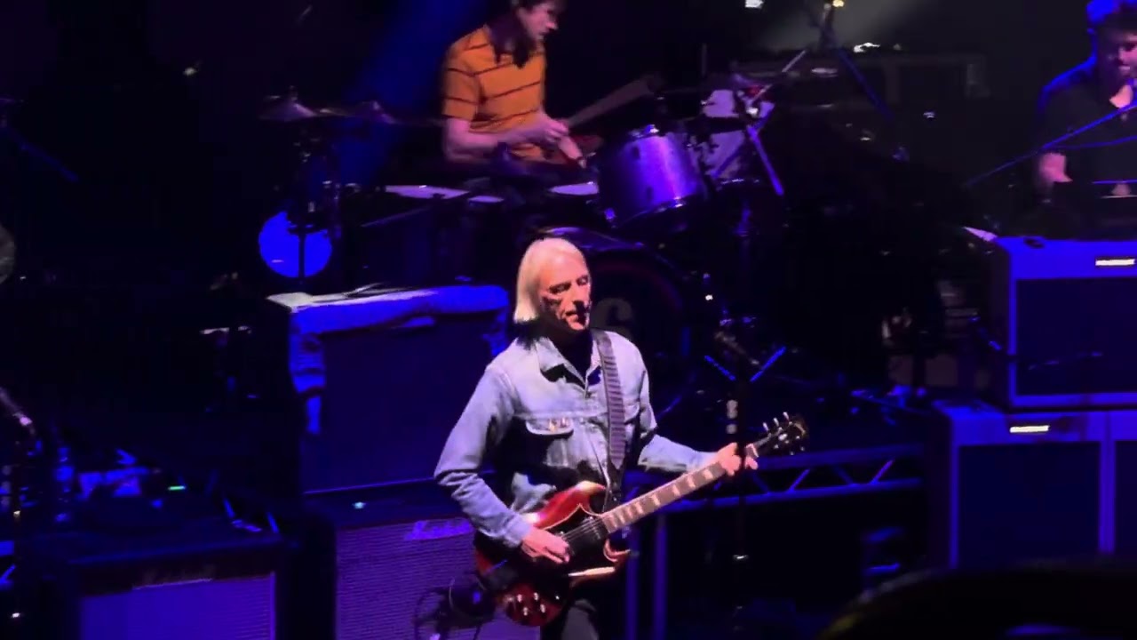 Into Tomorrow  - Paul Weller - Manchester 01/11/24