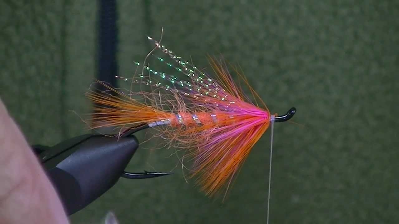 John Matthews ties a UV2 Steelhead Fly Spirit River