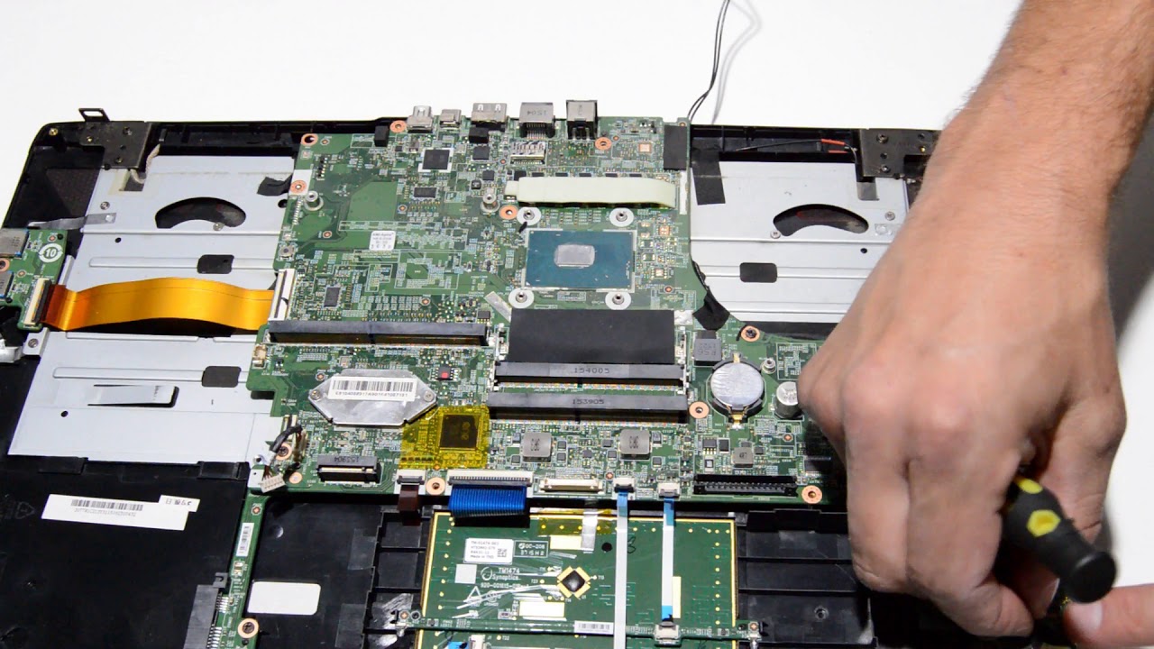 How to Disassemble MSI GT72 6QD Dominator Gaming Laptop