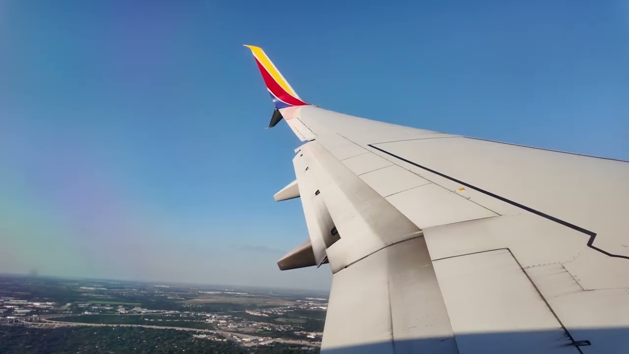 Southwest 737-800 Approach and Firm Touchdown in Austin