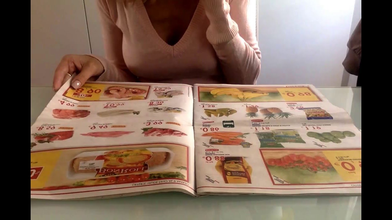 ASMR TURNING PAGE LARGEST NEWSPAPER No talking