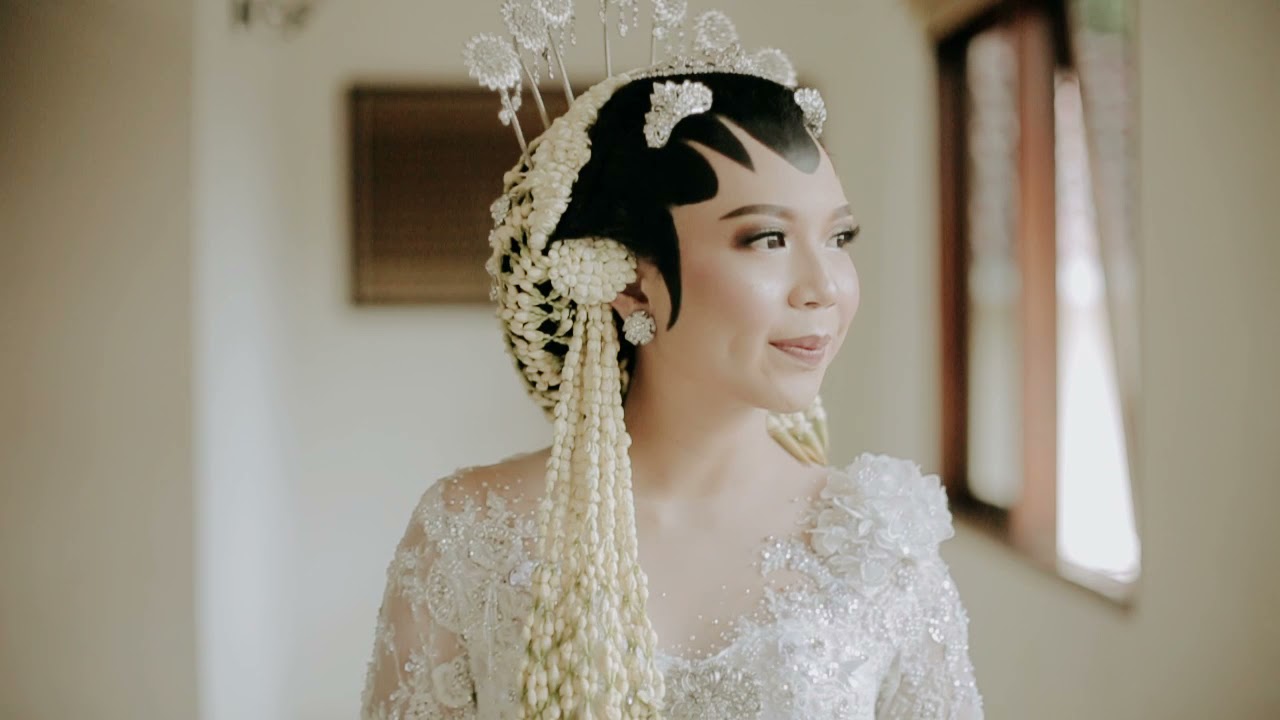 CINEMATIC WEDDING PEMBERKATAN RESEPSI SISCA & TITO GEDUNG PURI ARDHYA GARINI