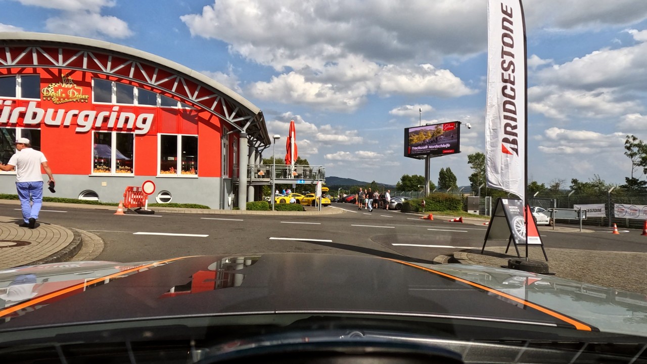 Steeda Q767 Mach1 Nürburgring Instruktorenrunde mit Steedagermany