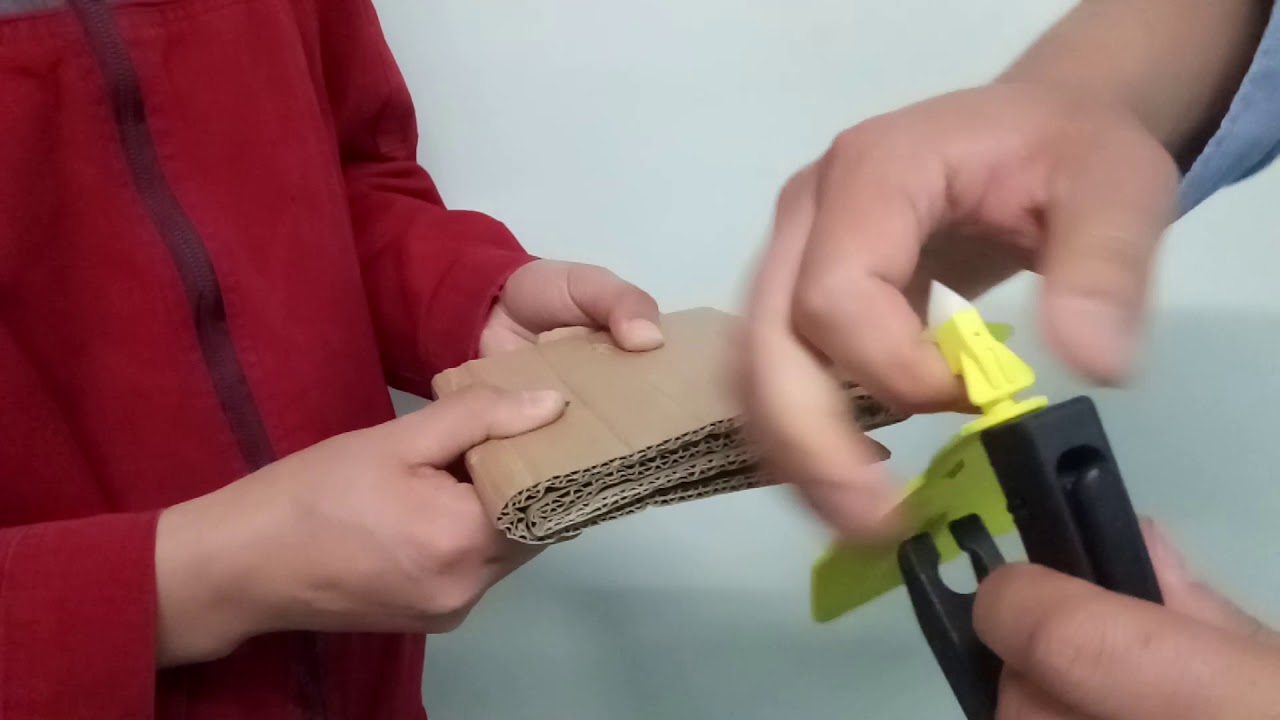 Laipson one piece cattle UHF rfid ear tag