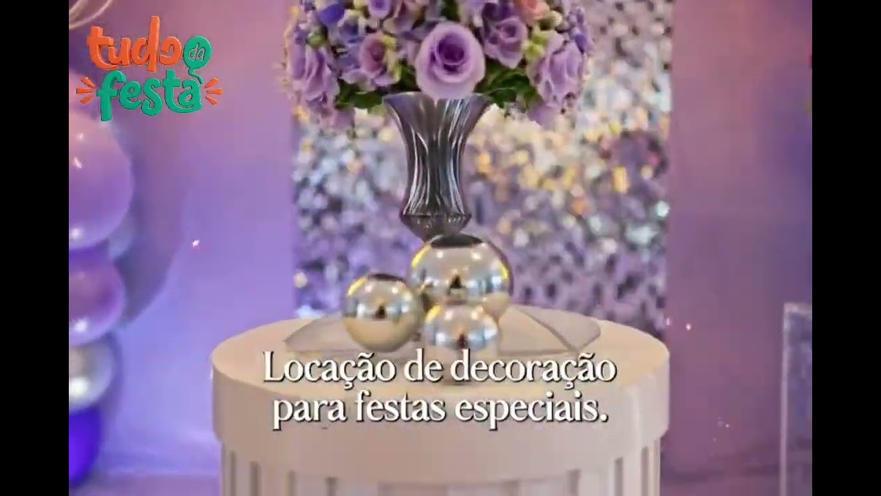 90 anos celebrados com elegância, luz e muito encanto Cada detalhe dessa decoração foi pensado para