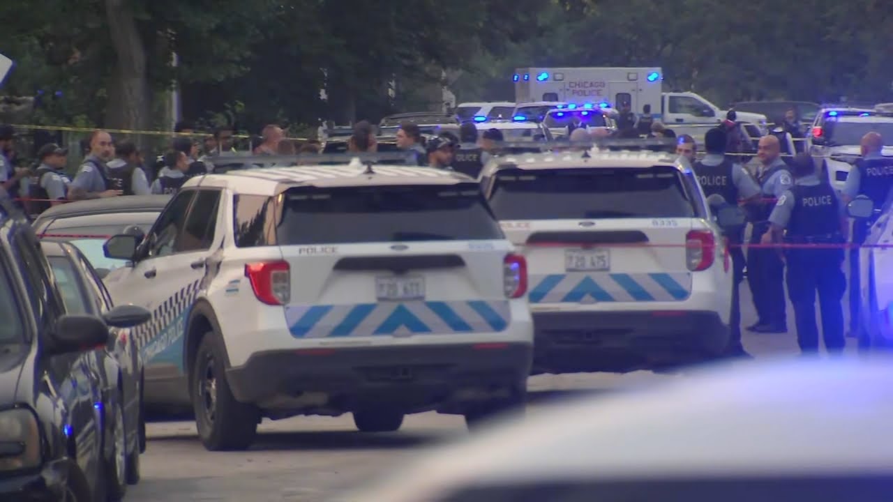 Chicago police officer shot in Englewood, CPD says