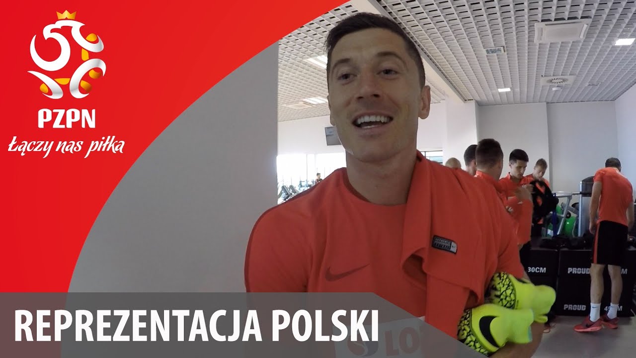 Skarpety, powitanie Rybusa, służący Grosik i poprzeczki.