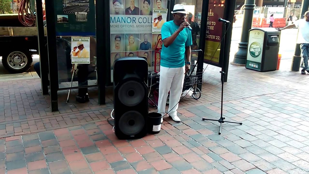 Street performance ... only in Philly