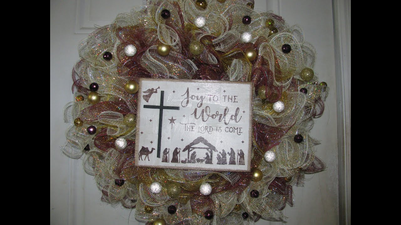 Carmen's Joy to the world Christmas Wreath!