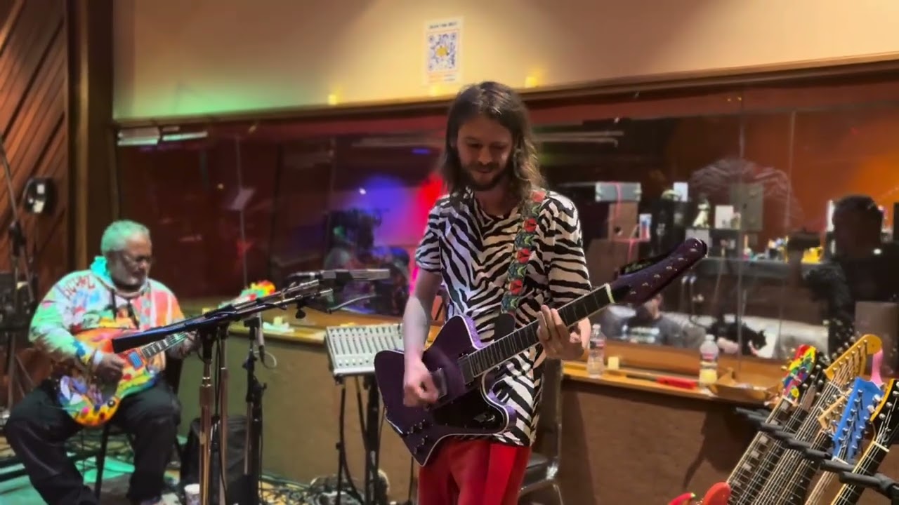 Michael Hampton Official Performing &ldquo;Hit it and Quit it&rdquo; Live at Sunset Sound in Hollywood 