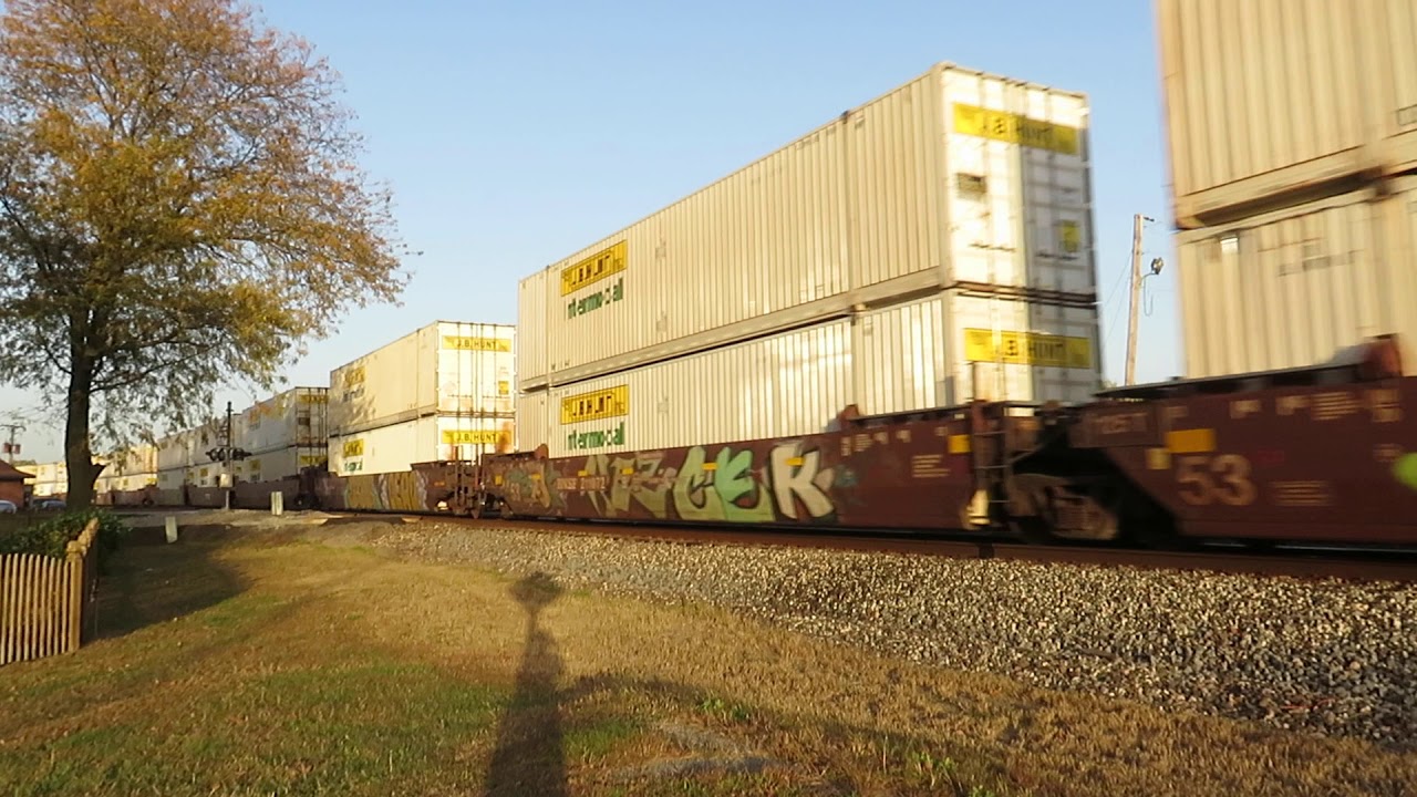 BNSF 7957 West in Coal City, IL (10-14-20)