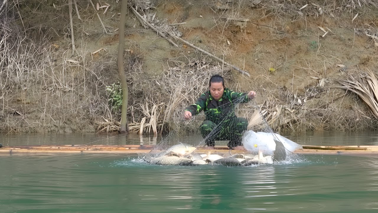 Fishing, farming, and animal husbandry - Harvesting peppers, spending the night by the river