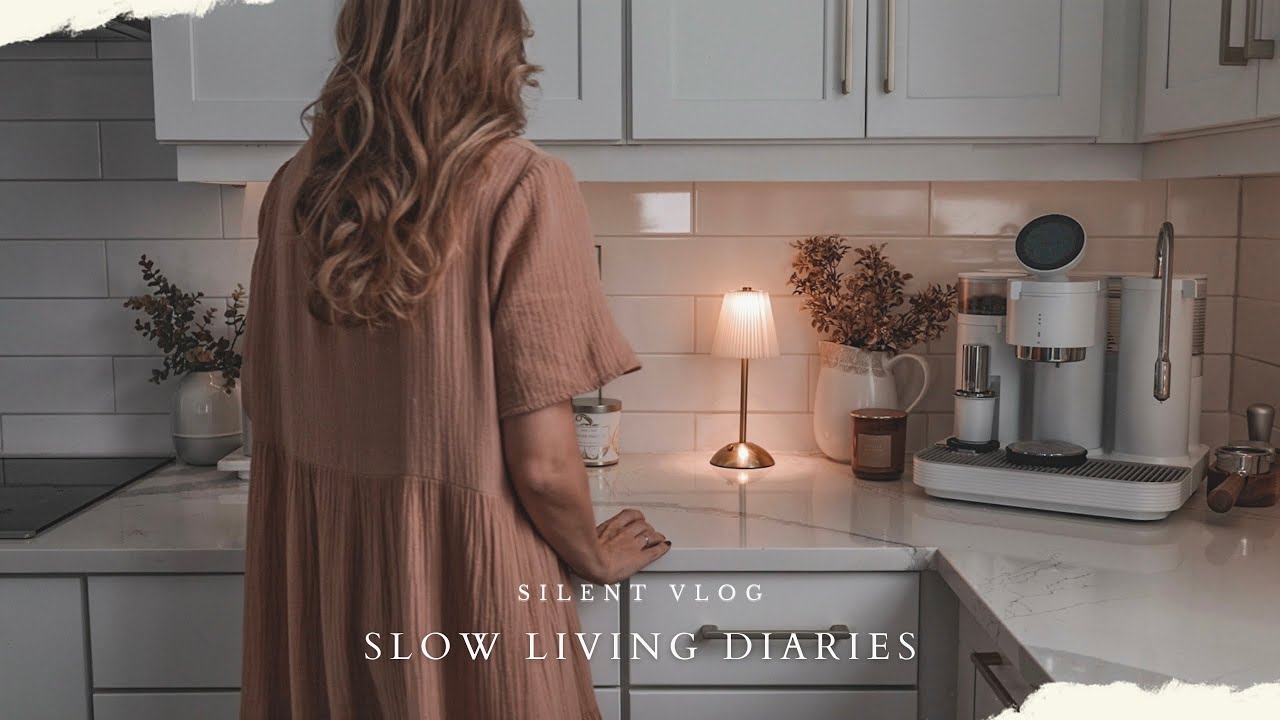 [Slow Living Diaries] A Cozy Fall Morning At Home | Coffee Station Upgrade | Backyard Fall Refresh