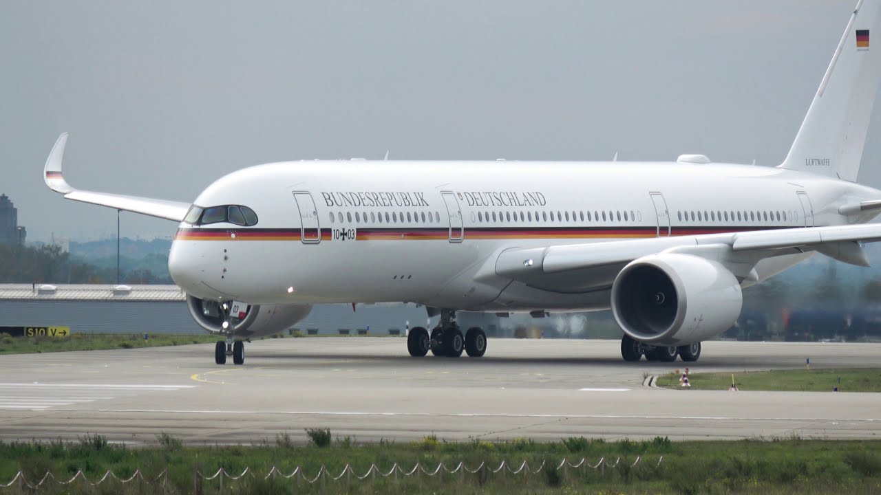 First Airbus A350-941 | 10+03 | German federal government