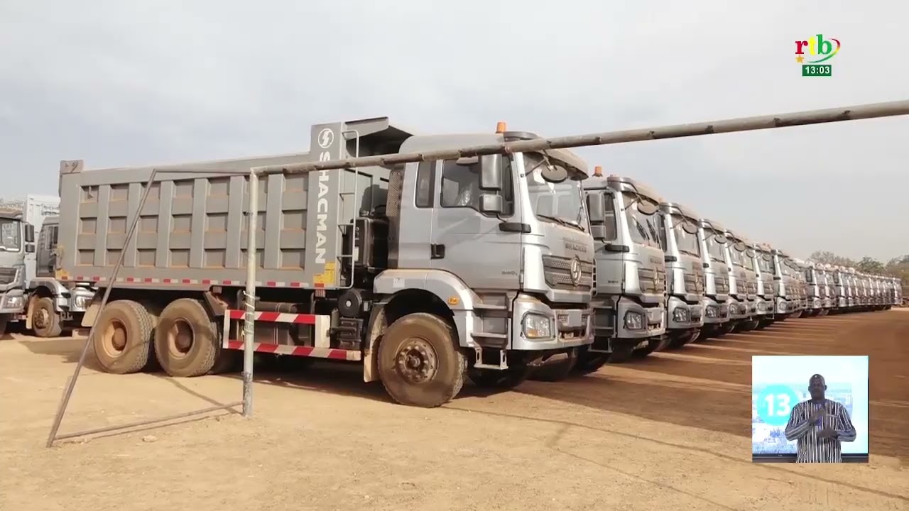 Renforcement des capacités du CONASUR : Le Premier ministre remet 64 camions