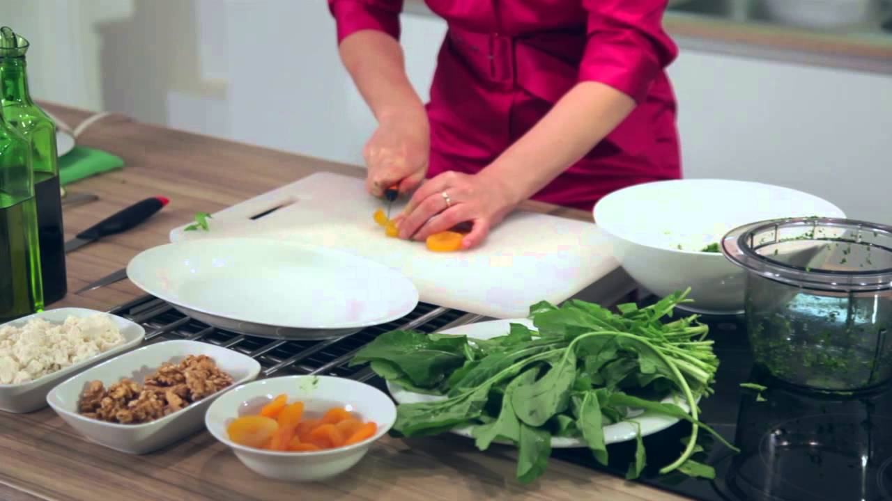 Dr. Yasemin Bradley ile Sağlıklı Tarifler - Mini Salata Topları