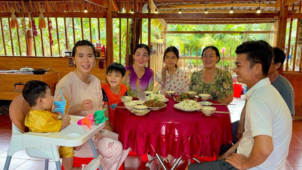 Gà Kho Rau Răm ,Chuối Cây Trộn Gỏi ,Bữa Cơm Đầy Ấp Tiếng Cười •UMQT | #1020