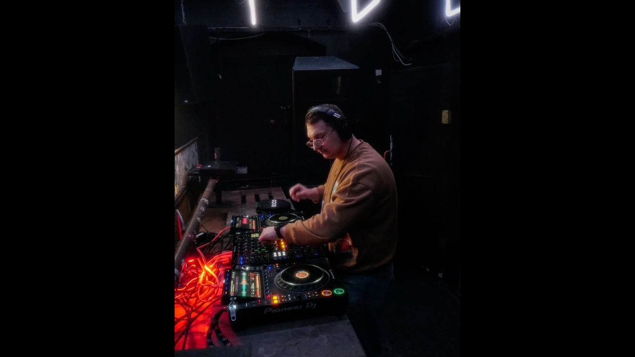DJ Training at CIAŁO Club