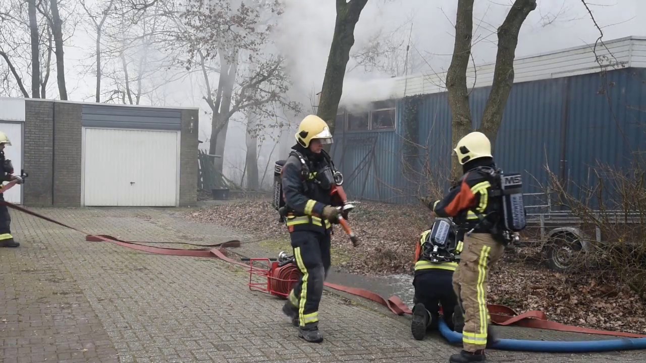 Brand bij duivenvereniging in Beerta