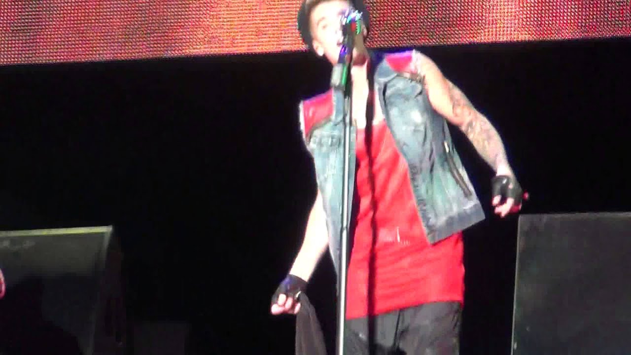 Justin Bieber - Die In Your Arms - Rio De Janeiro, Brazil 03/11