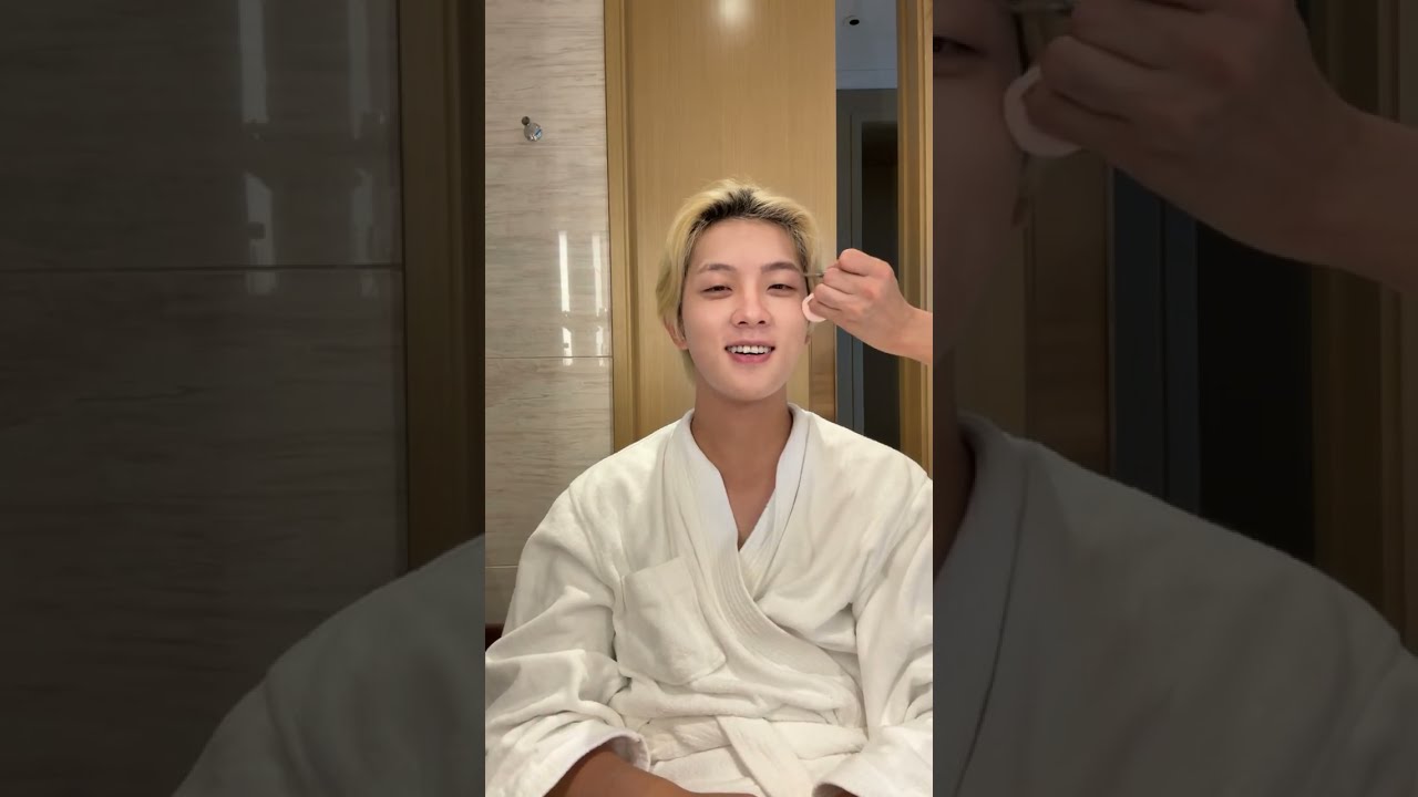 Zhang Xingte livestream: eat, chat with fans after music festival【张星特】微博直播：吃播，和粉丝聊天！襄阳国潮音乐节 10/8/25