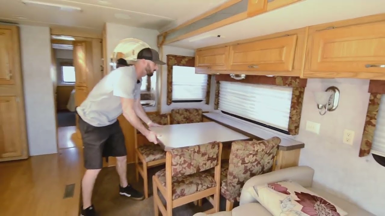 RV Sales of Oregon 2005 Monaco La Palma Stock # CA2695