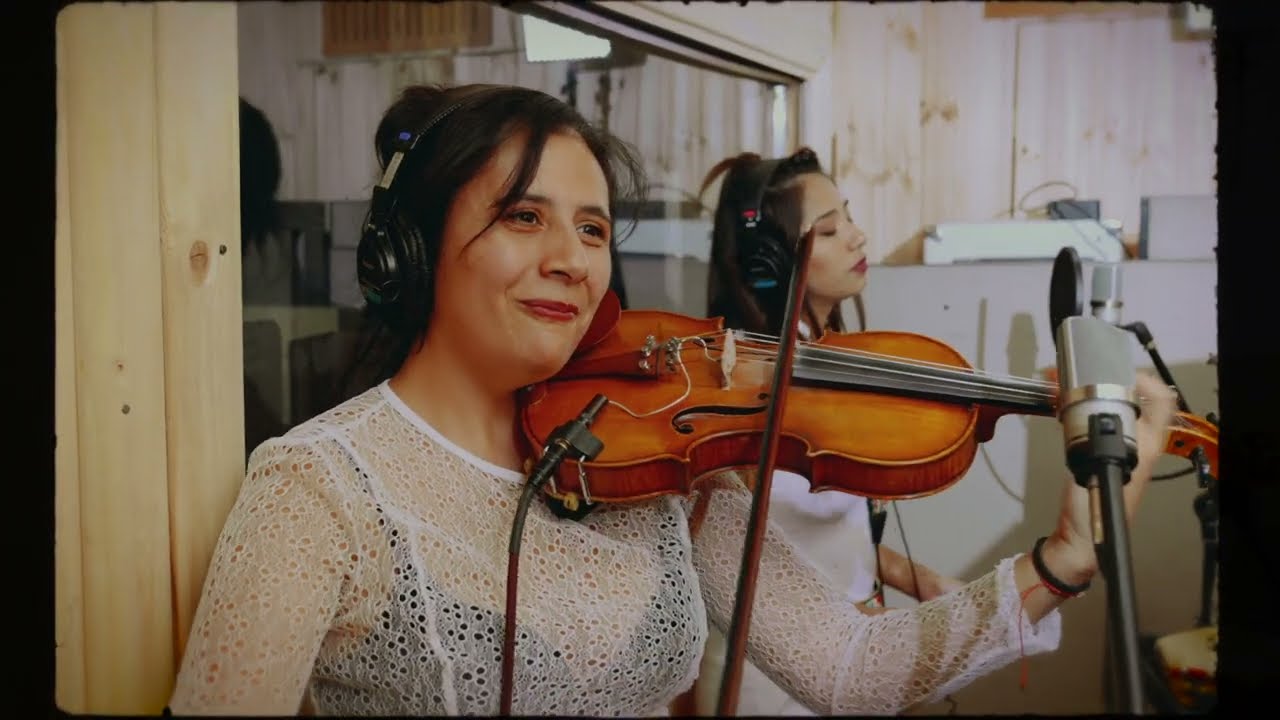 Golosa La Orquesta feat Christian Gálvez - El Chasqui