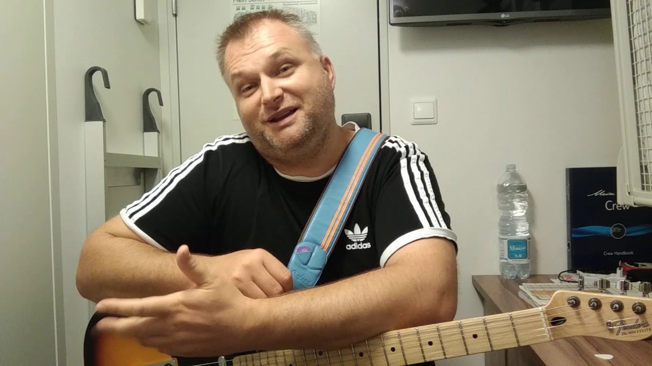 Showband gitáros a hajón, pontosítás, beállítások, húrok
