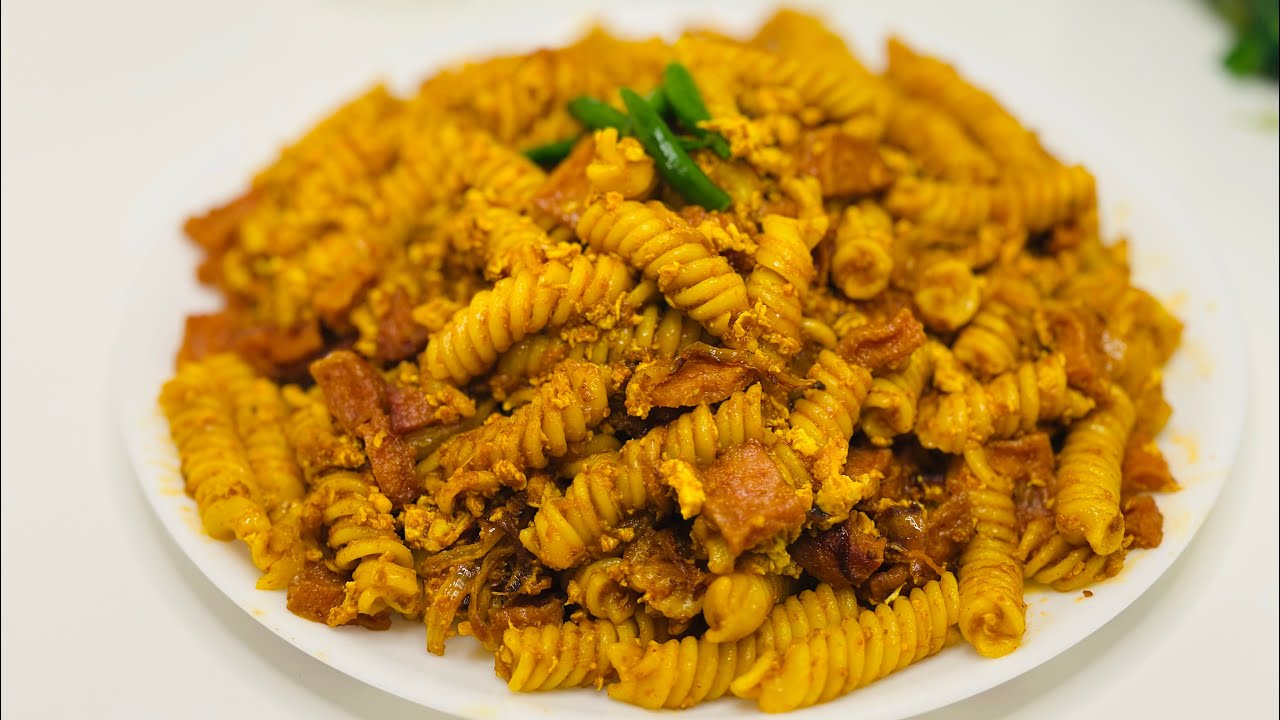 How to Make Sausage & Egg Pasta with a Spicy Twist By | CM 107 |🤤🍜🌶️