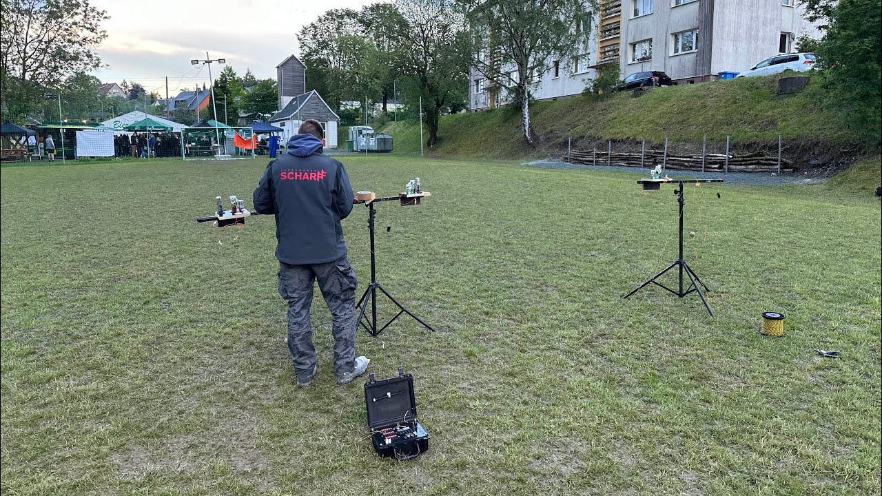 Feuerwerk zum Bolzplatz Turnier in Breitenfeld