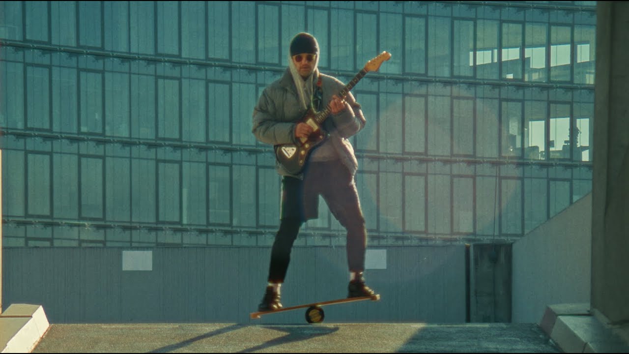 Bluszcz - Mieszane Uczucia (Official Video)