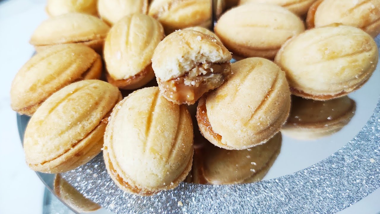 #gâteaux_Aïd#ramadan#facile gâteaux de l'Aïd en forme de noix fourrés au caramel et noix de pécan
