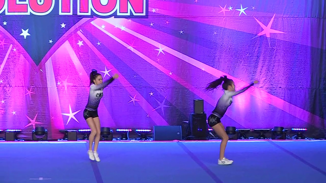 CMT Cheerleading  Cassandre and Koralie   Junior Duo 3